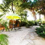 Maison d'hôtes La Adults Only Con Giardino A 4*