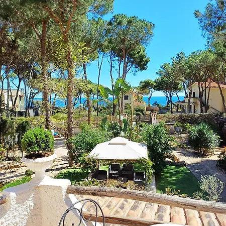 Maison d'hôtes La Adults Only Con Giardino A Pula