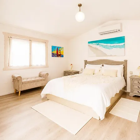 La Adults Only Con Giardino A 4*